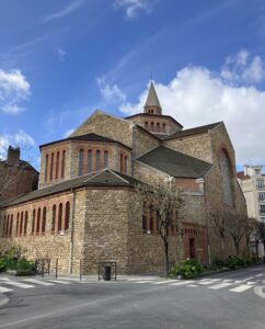 Le chevet de l'église après restauration